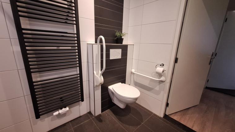 Erica beugels toilet 