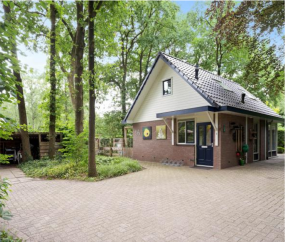 Aanzicht bungalow de Beuk