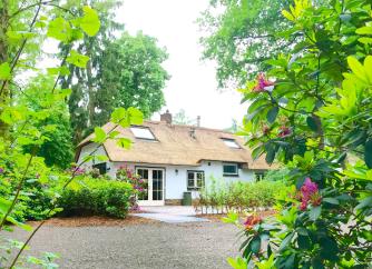 Familiehuis met sfeerhaard op de Veluwe Erica