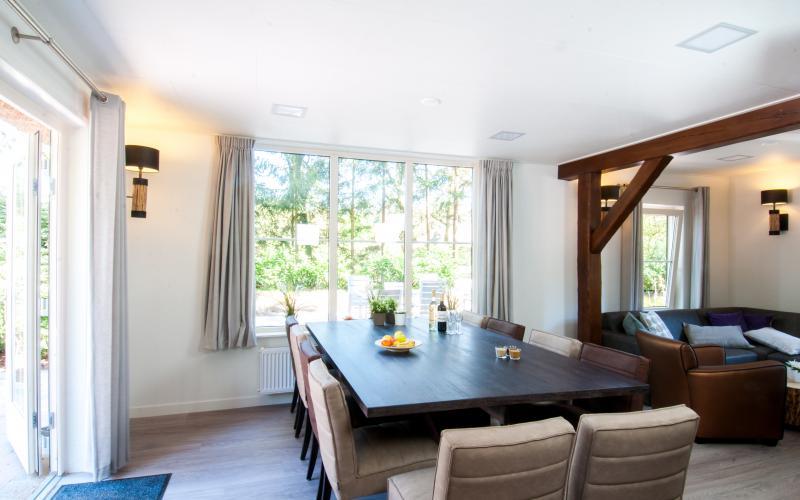 Familiehuis De Erica Eettafel